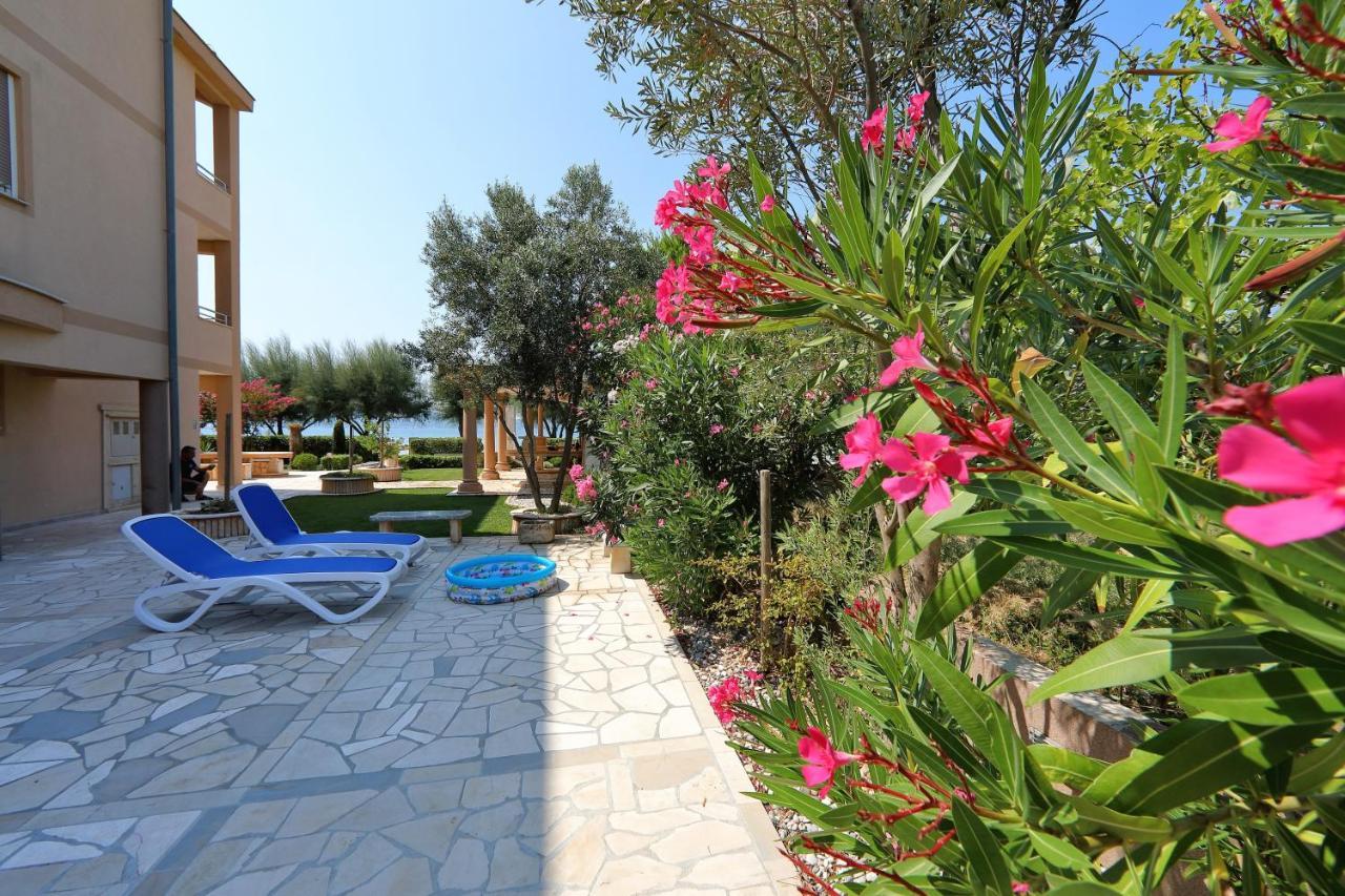 Villa Palma ซูโกชัน ภายนอก รูปภาพ
